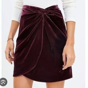 NWT LOFT Velvet Twist-Front Mini Skirt Rich Burgundy Wine Size 6 Holiday
